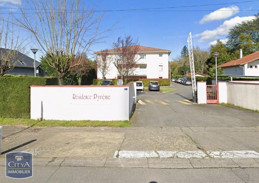 À louer : Appartement T3 meublé situé à Lons, dans le dé....