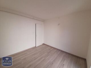  Appartement à louer 3 pièces 65 m²