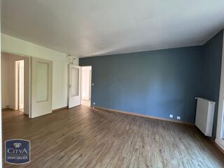  Appartement à louer 4 pièces 76 m²