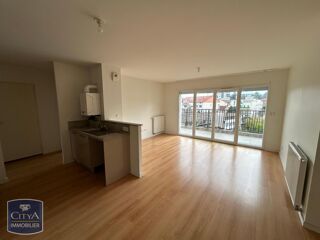  Appartement à louer 3 pièces 64 m²
