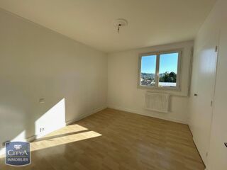  Appartement à louer 3 pièces 58 m²