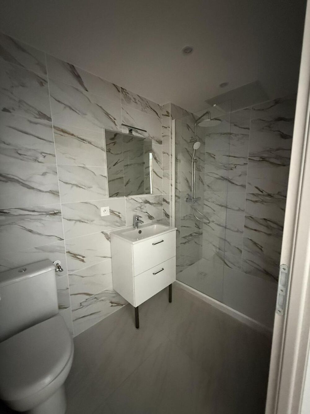 location Appartement - 1 pièce(s) - 56 m² Mâcon (71000)