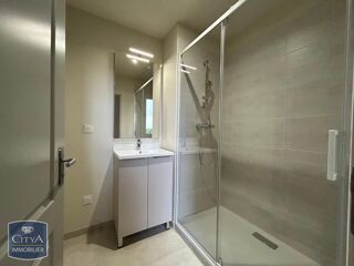  Appartement à louer 2 pièces 37 m²