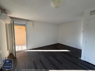  Appartement à louer 3 pièces 74 m²