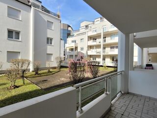  Appartement à louer 3 pièces 80 m²