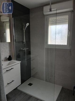  Appartement à louer 1 pièce 27 m²