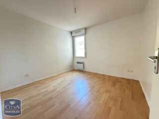  Appartement à louer 2 pièces 50 m²