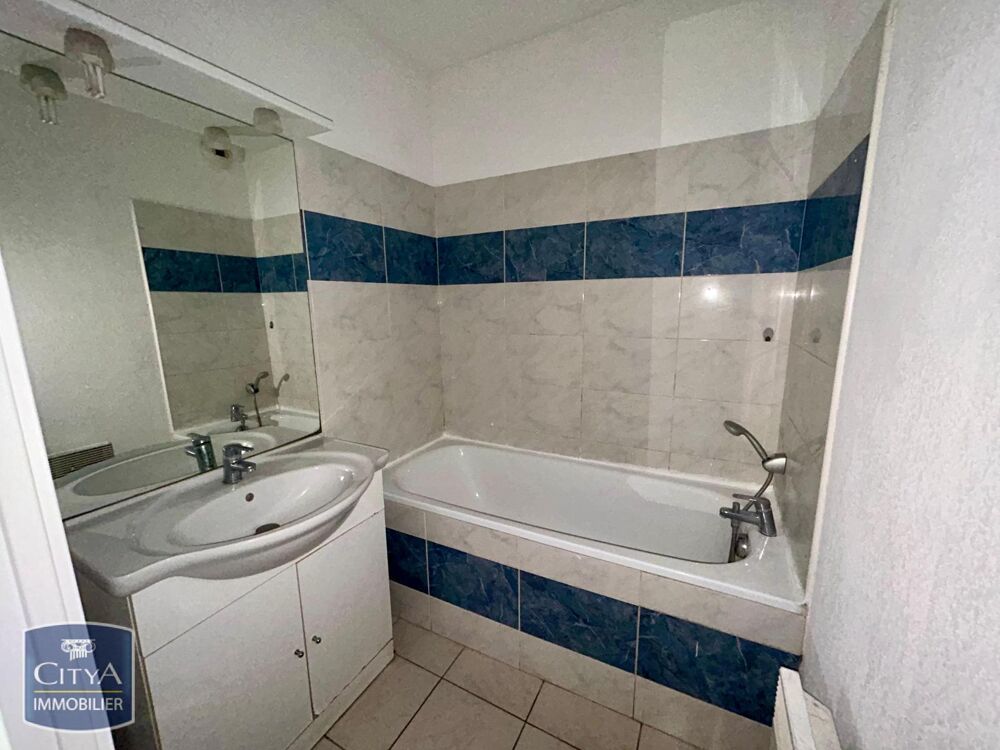 location Appartement - 2 pièce(s) - 55 m² Nîmes (30000)