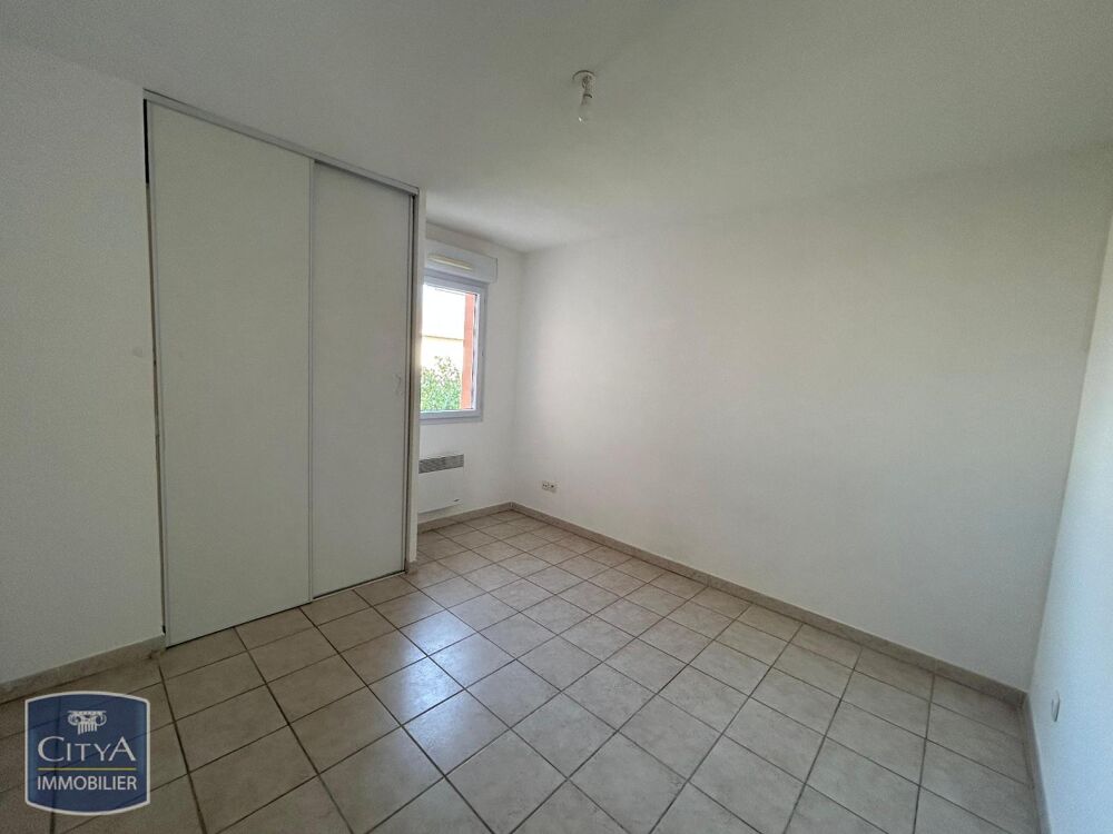 location Appartement - 2 pièce(s) - 45 m² Saint-Gilles (30800)