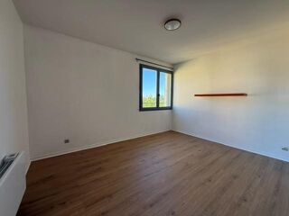  Appartement à louer 2 pièces 53 m²