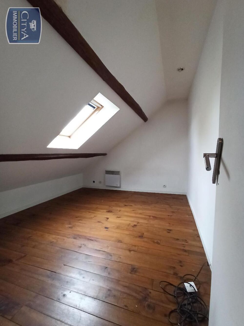 location Appartement - 2 pièce(s) - 36 m² Marolles-en-Hurepoix (91630)