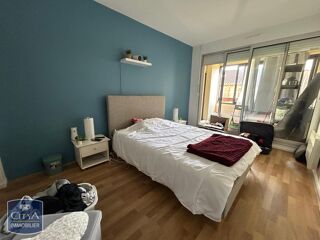  Appartement à louer 4 pièces 83 m²