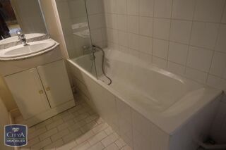  Appartement à louer 3 pièces 89 m²