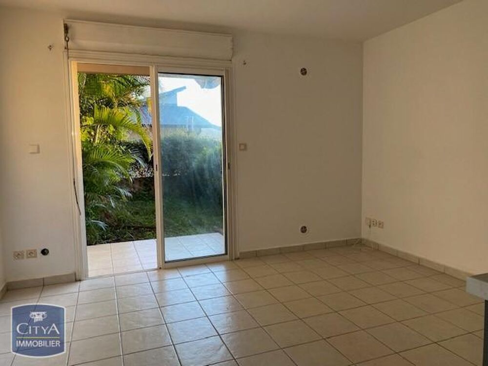 location Appartement - 1 pièce(s) - 21 m² Le Tampon (97430)
