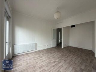  Appartement à louer 3 pièces 101 m²