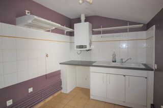  Appartement à louer 5 pièces 102 m²