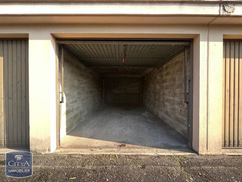  Parking / Garage � louer 