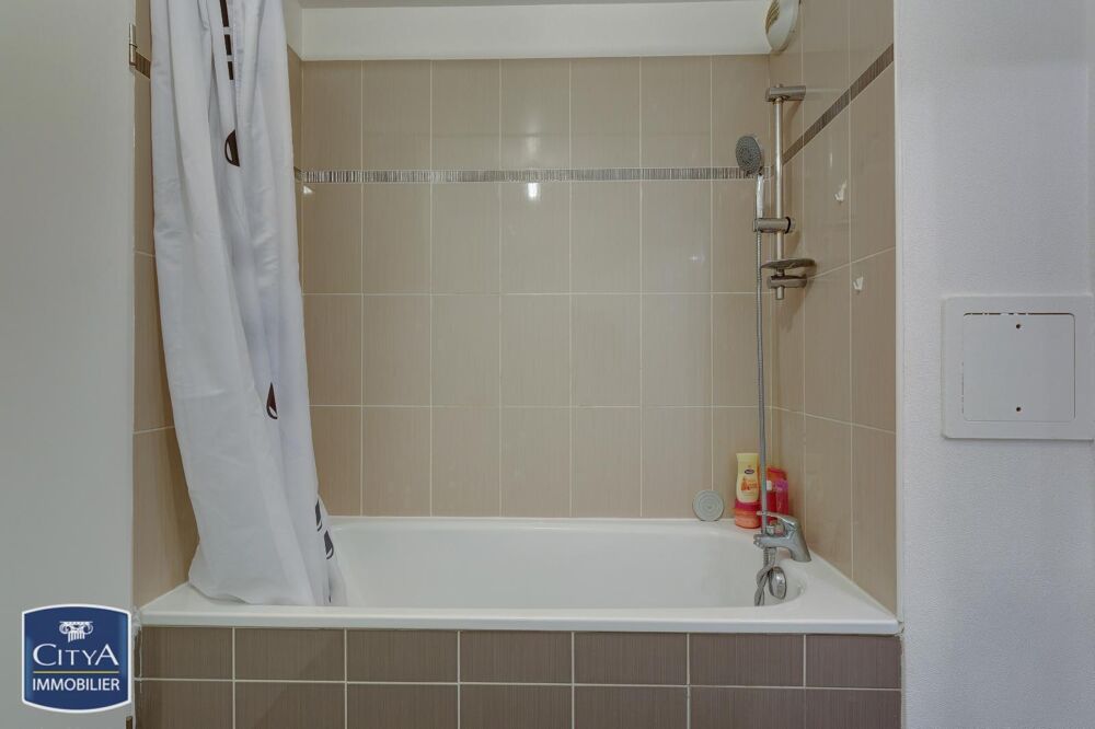 location Appartement - 2 pièce(s) - 39 m² Épernay (51200)