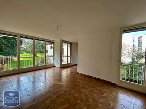   Location Appartement Appartement - 3 pi�ce(s) - 77 m�