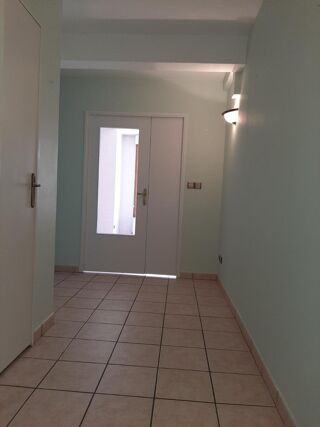  Appartement  louer 111 m