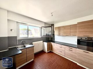  Appartement à louer 2 pièces 63 m²