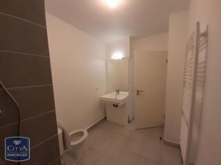  Appartement à louer 1 pièce 27 m²