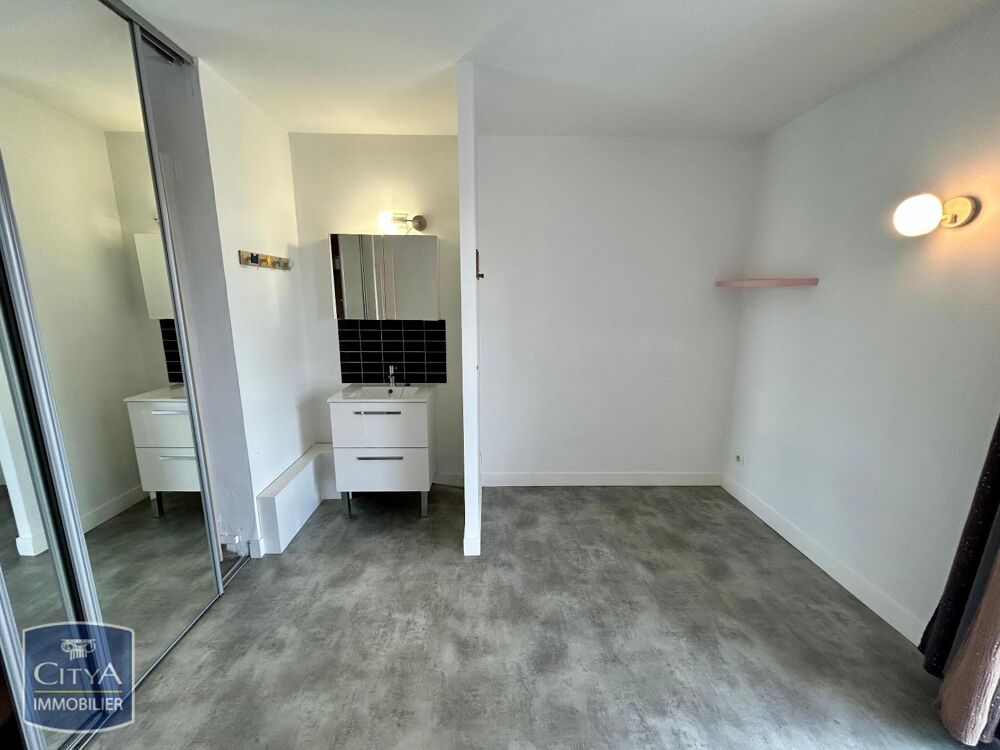 À LOUER : Appartement T3 situé en plein centre de Lille.....