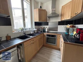  Appartement à louer 5 pièces 134 m²