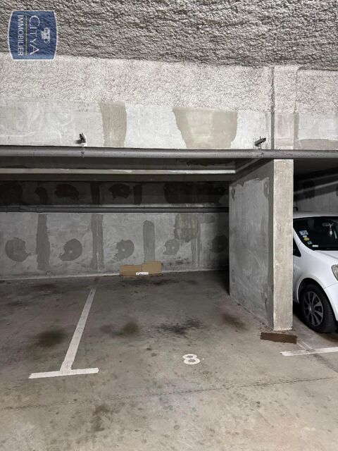  Parking / Garage � louer 