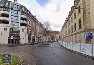  Parking / Garage � louer 