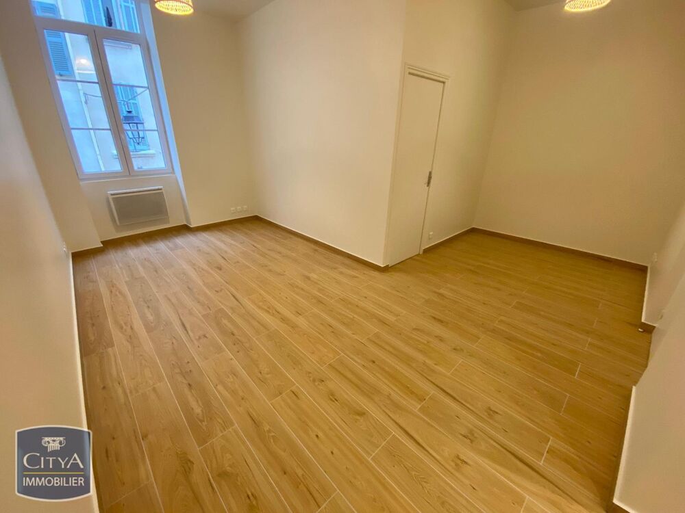 location Appartement - 1 pièce(s) - 37 m² Toulon (83000)