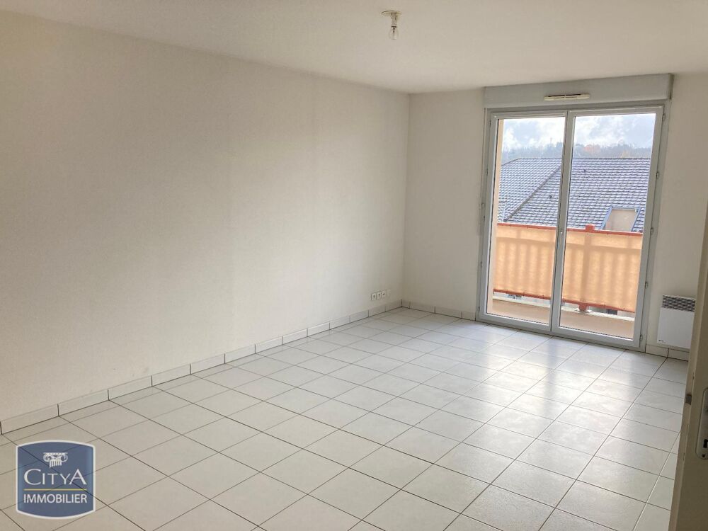À LOUER : Appartement T3 situé à Orthez, dans le départe....