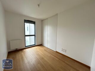  Appartement à louer 4 pièces 114 m²