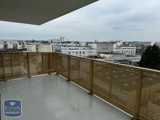  Appartement à louer 4 pièces 79 m²