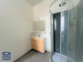  Appartement à louer 3 pièces 73 m²