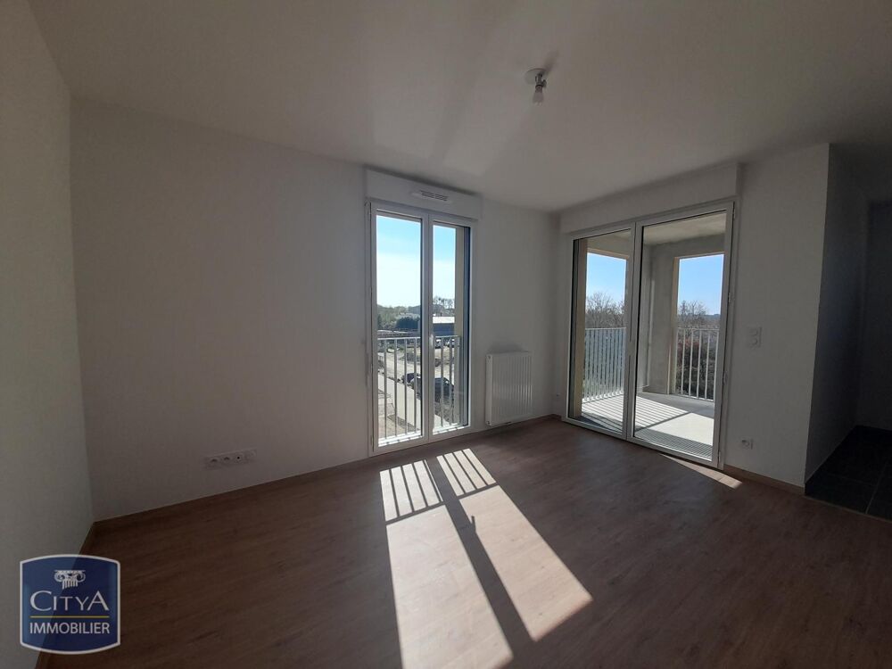 A LOUER - APPARTEMENT 2 PIÈCES AVEC TERRASSE Découvrez c....