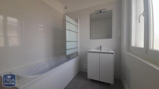  Appartement à louer 3 pièces 65 m²