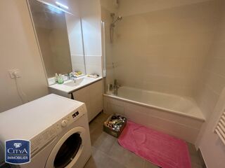 Appartement à louer 3 pièces 66 m²