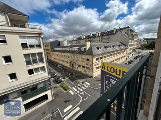  Appartement à louer 5 pièces 118 m²
