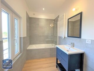 Appartement à louer 3 pièces 58 m²