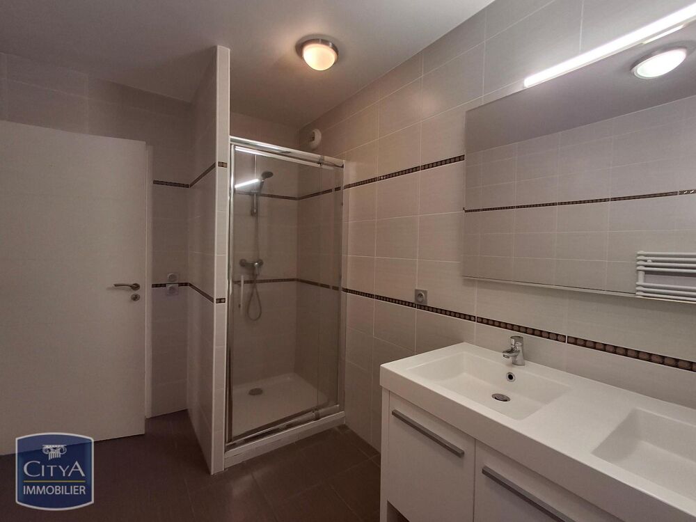 location Appartement - 5 pièce(s) - 116 m² Clermont-Ferrand (63000)