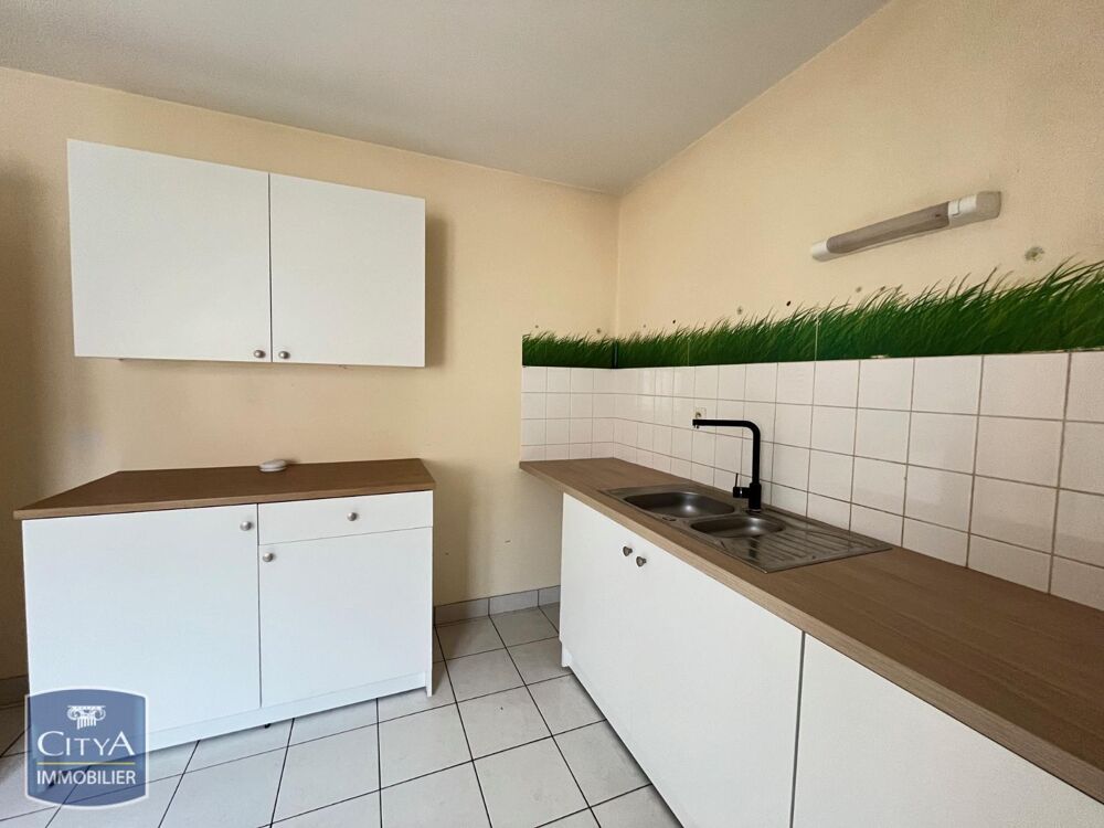 location Maison - 4 pièce(s) - 81 m² Vierzon (18100)