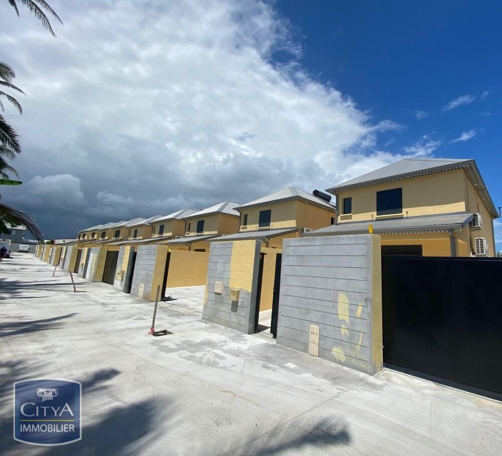location Maison - 4 pièce(s) - 109 m² Saint-André (97440)