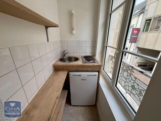  Appartement à louer 1 pièce 14 m²