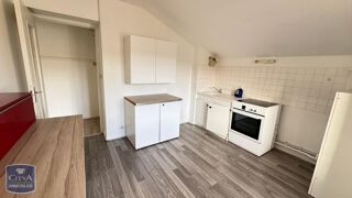  Appartement à louer 2 pièces 37 m²