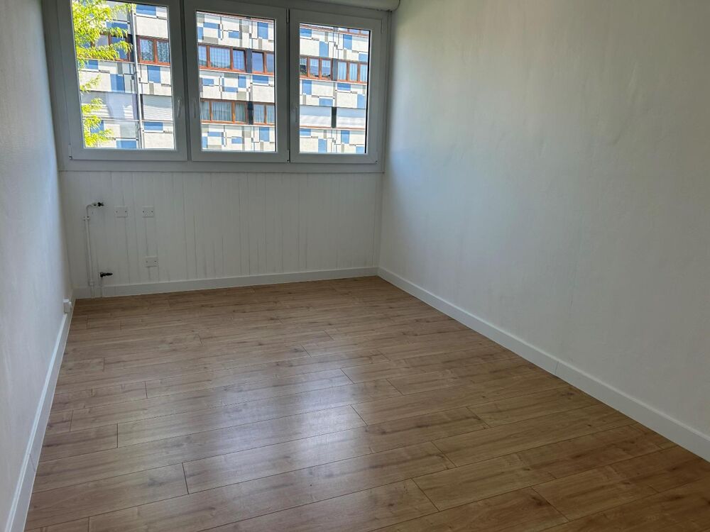 location Appartement - 5 pièce(s) - 84 m² Seloncourt (25230)