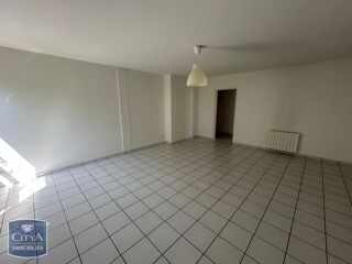  Appartement à louer 3 pièces 78 m²