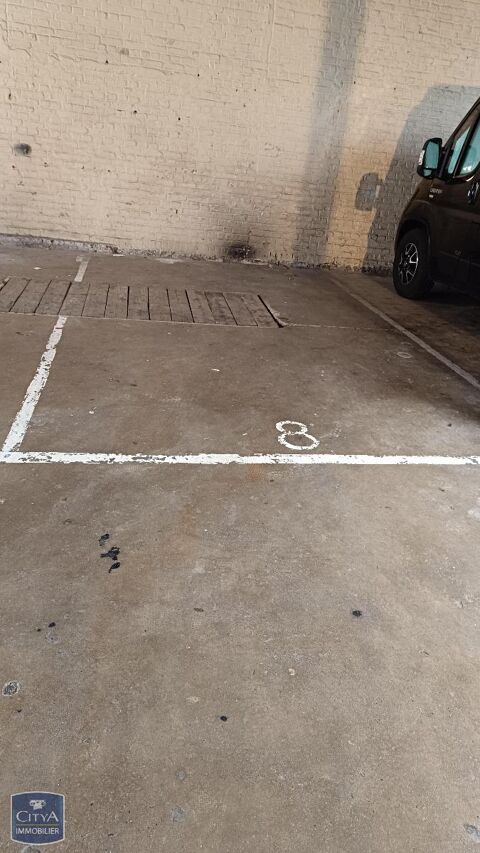  Parking / Garage � louer 