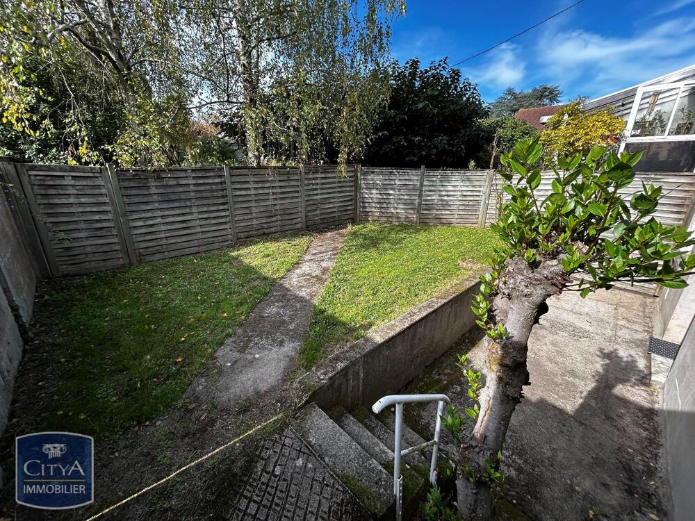 À LOUER : Appartement T2 à Cholet, situé dans un quartie....