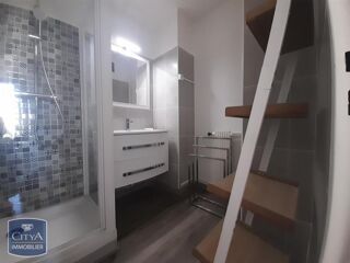  Appartement à louer 3 pièces 56 m²